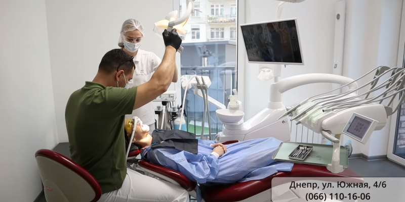 хірургічна стоматологія в Дніпрі