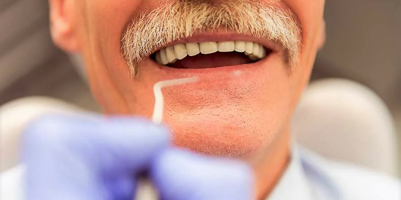 Зубні імпланти для людей похилого віку